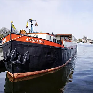 https://hotel-boat-angeline.amsterdamhotelsnl.com